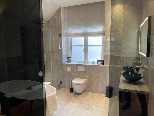 Ascot Hotel image 21