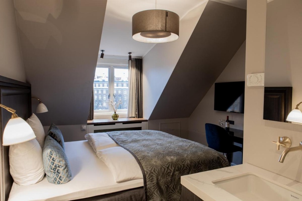 Ascot Hotel Image 24