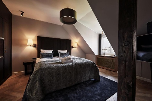 Ascot Hotel image 3